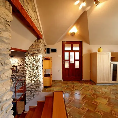 Paola Apartment *