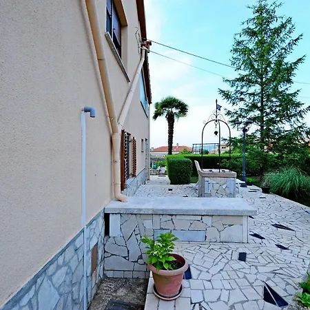 Paola Apartment Rakalj